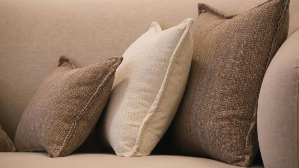Safe Neutrals: Beige, Cream, and Warm White