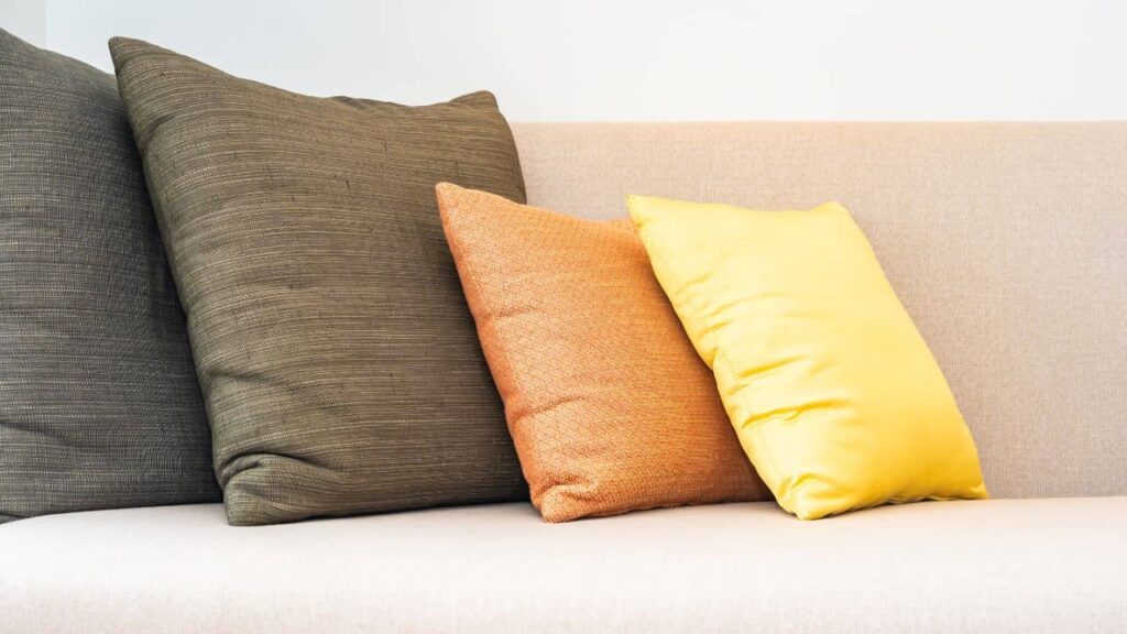Use the 60‑30‑10 Colour Rule